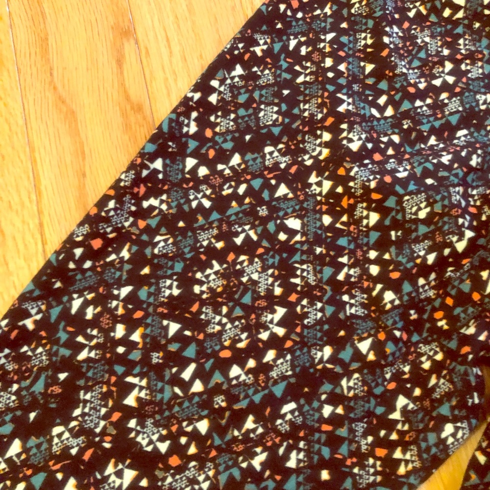 NWOT Lularoe one size leggings